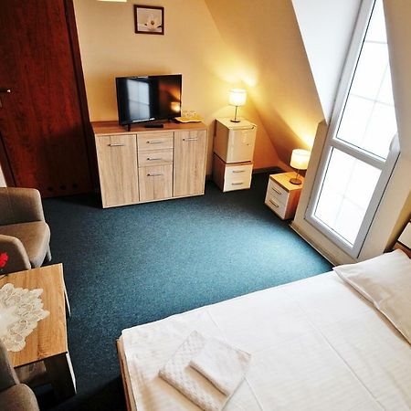 Dworek Familijny Kołobrzeg Esterno foto