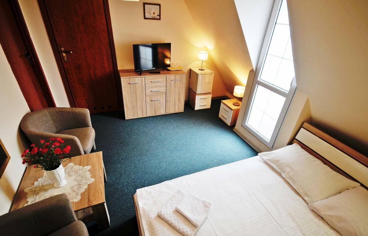 Dworek Familijny Kołobrzeg Esterno foto